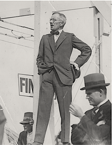 Gullett campaigning 500 dp